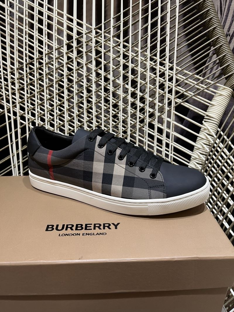 Burberry Low Shoes